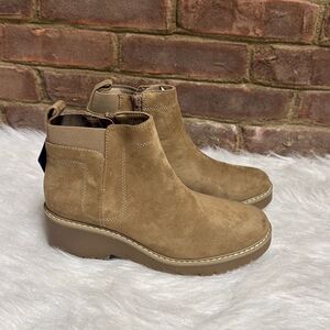 Sonoma Goods For Life Women’s Wedge Gore Booties  Size 8 NEW